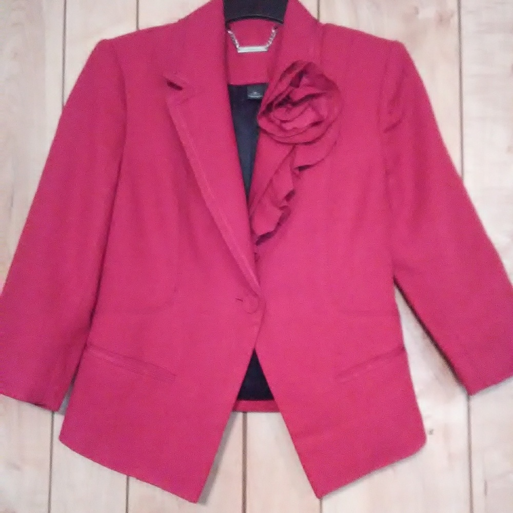 Red  white House Black  Market blazer